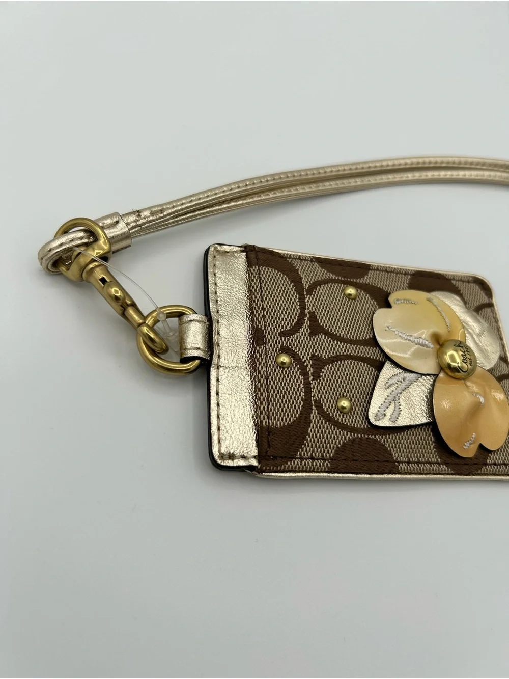 Coach ID Holder With Lanyard Flower Theme 3D NWOT Gold Trim